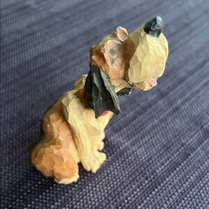 Tom Wolfe Hand Cast Resin Hound Dog Bloodhound Figurine Artist Signed Vintage